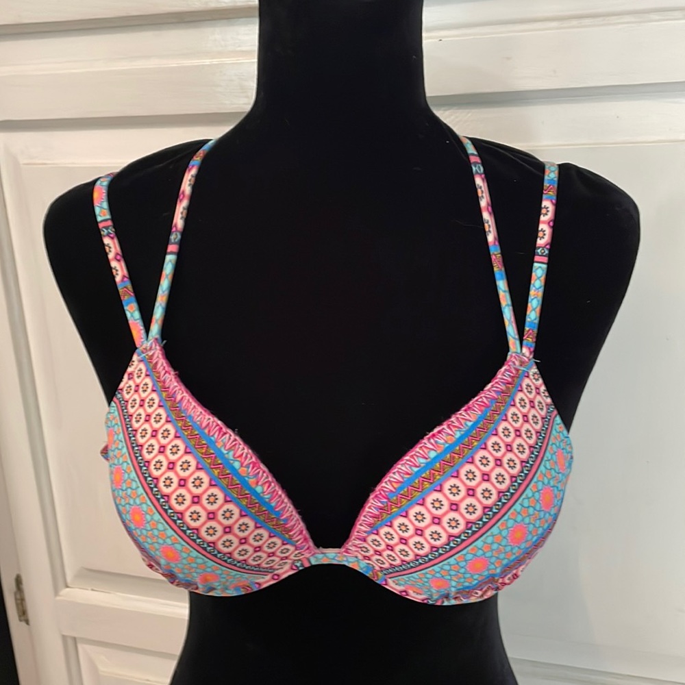 Shade & Shore bikini top and free bottoms